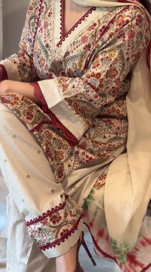Niya Digital Paisley & Floral Print Cotton Kurta Set